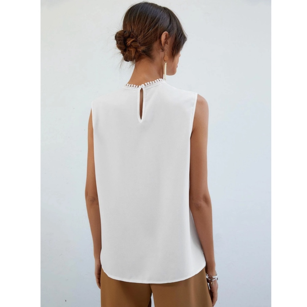 White Elegant Sleeves Top Stand Collar, Trim Embroidered Floral Pattern - Picture 4 of 8
